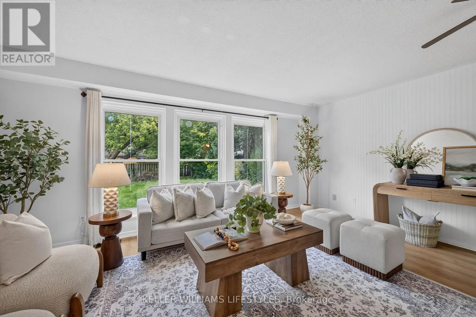 1024 JALNA BOULEVARD