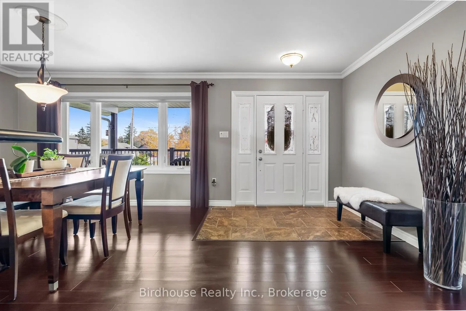 205 LAKESHORE DRIVE