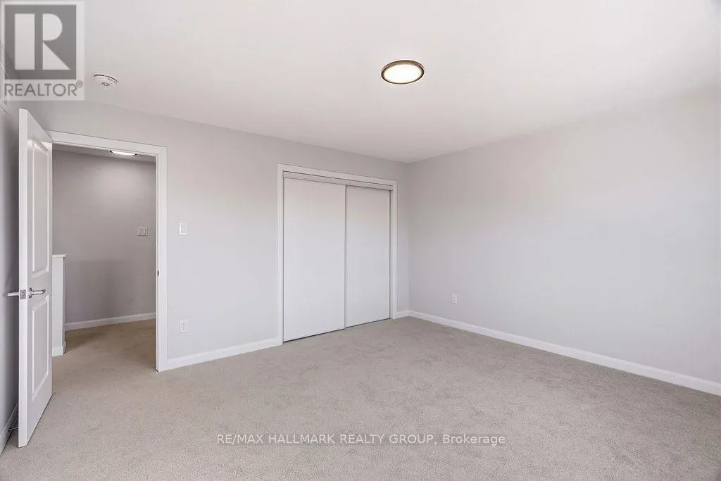 11 - 201 GLENROY GILBERT DRIVE