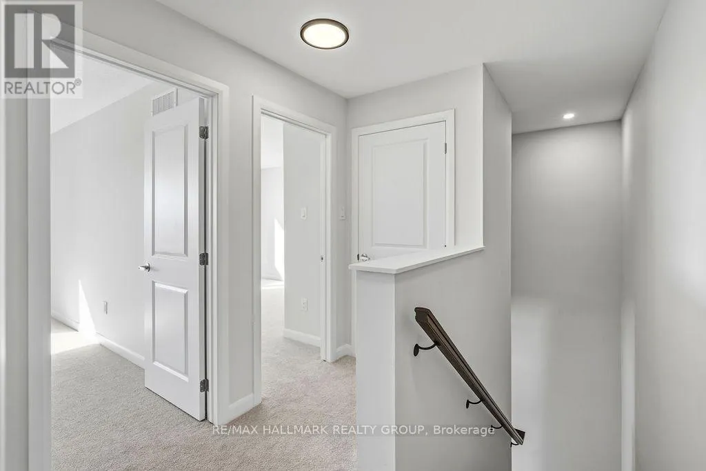 11 - 201 GLENROY GILBERT DRIVE