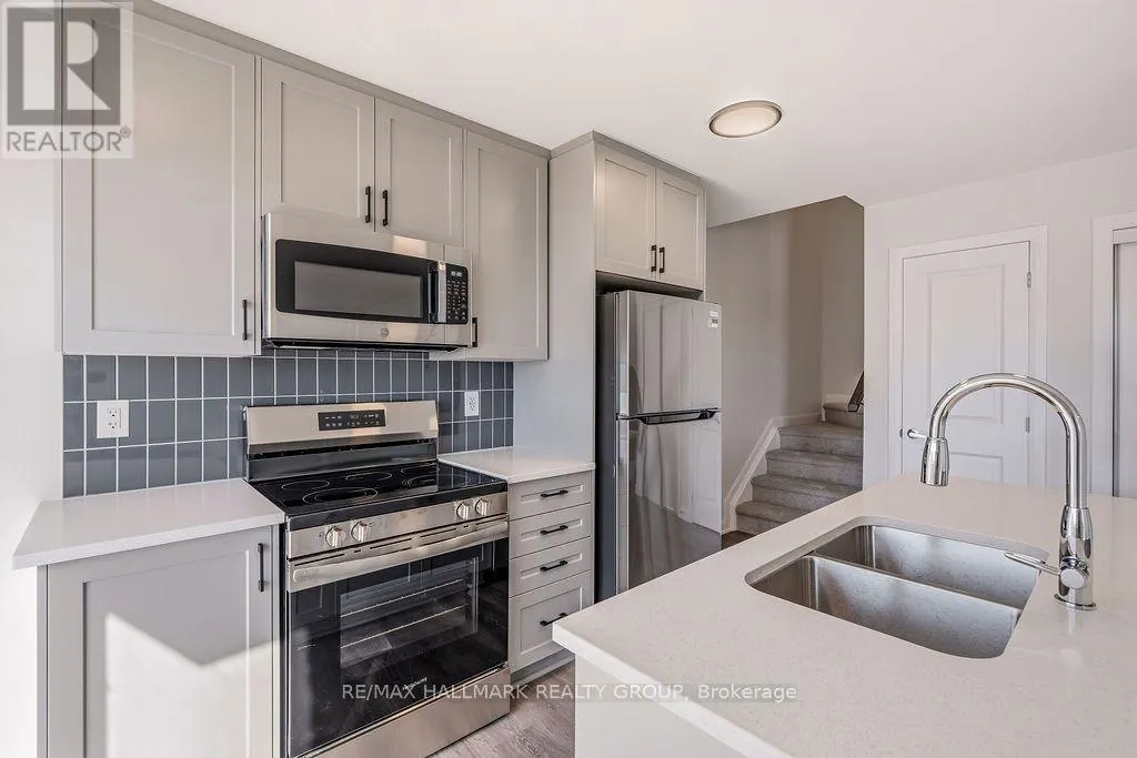 11 - 201 GLENROY GILBERT DRIVE