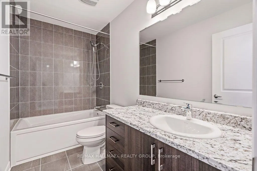 11 - 201 GLENROY GILBERT DRIVE