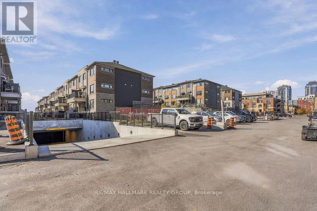 11 - 201 GLENROY GILBERT DRIVE