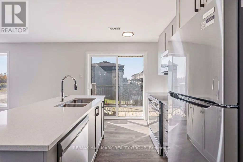 11 - 201 GLENROY GILBERT DRIVE