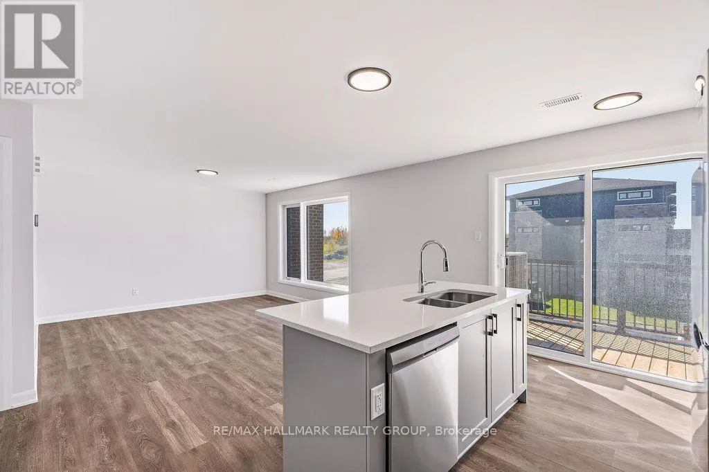 11 - 201 GLENROY GILBERT DRIVE