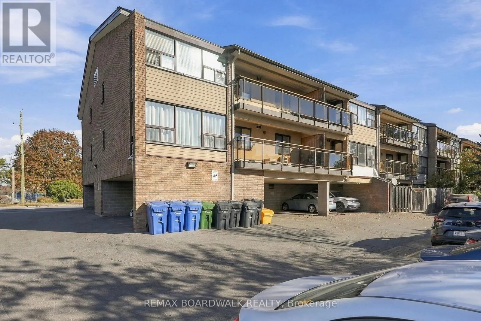 204 - 1490 HERON ROAD