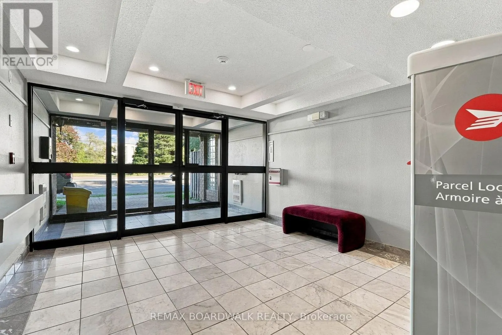 204 - 1490 HERON ROAD