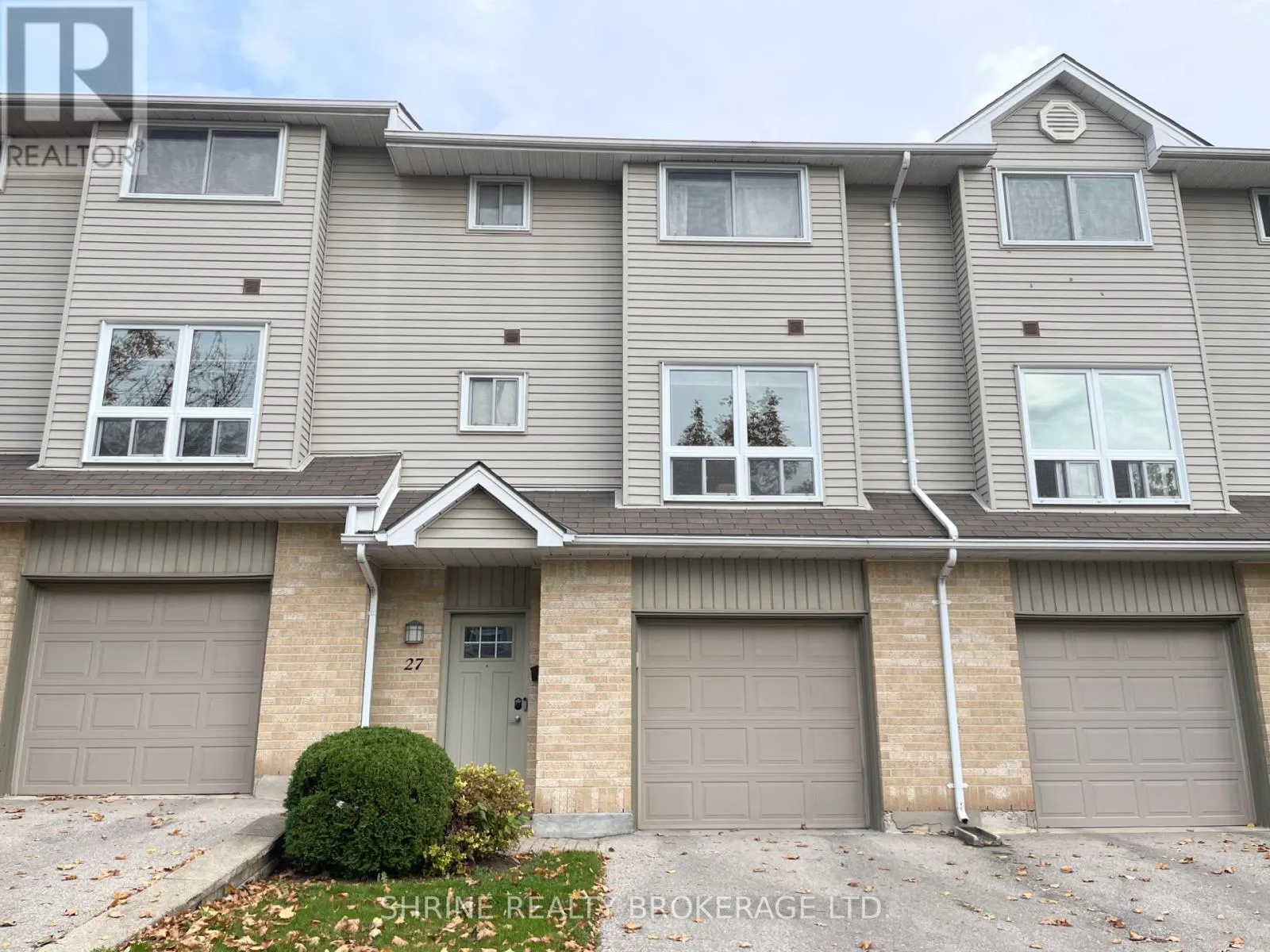 27 - 536 THIRD STREET #27