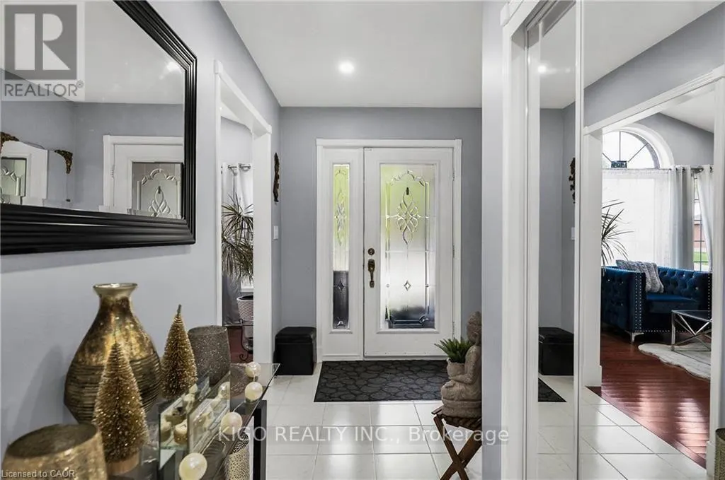 52 DAWN CRESCENT
