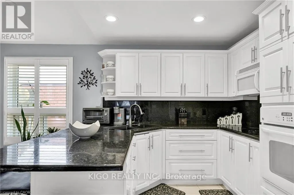 52 DAWN CRESCENT
