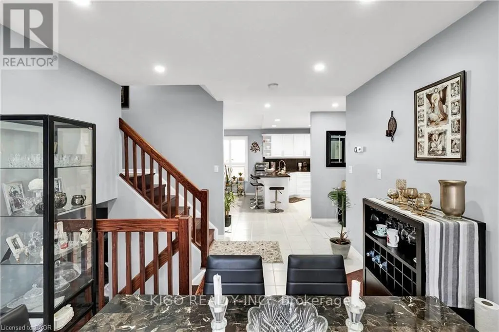 52 DAWN CRESCENT