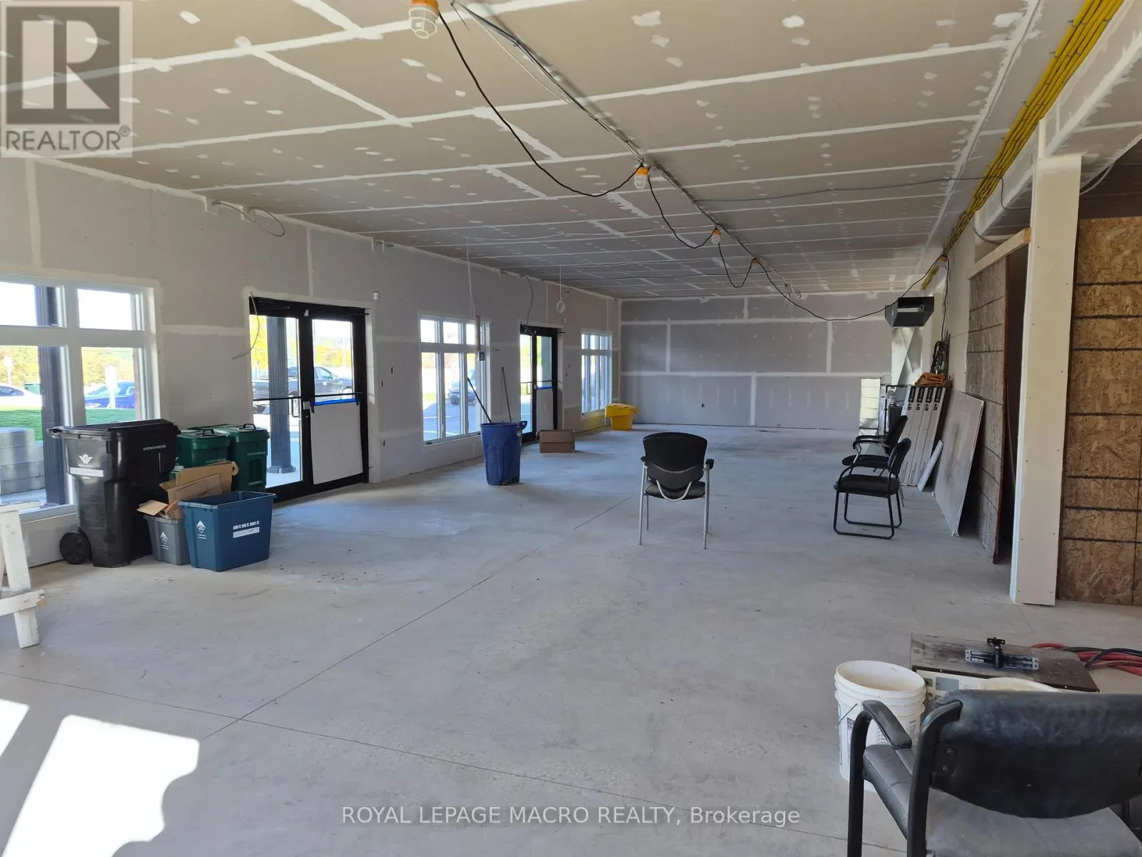 102 & 103 - 415 WATER STREET S