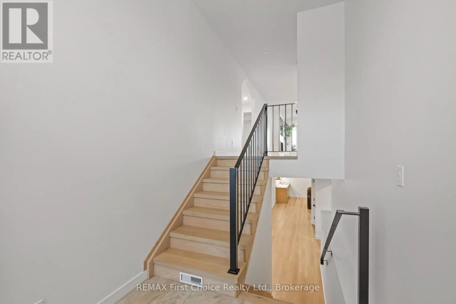 186 BRUIN CRESCENT