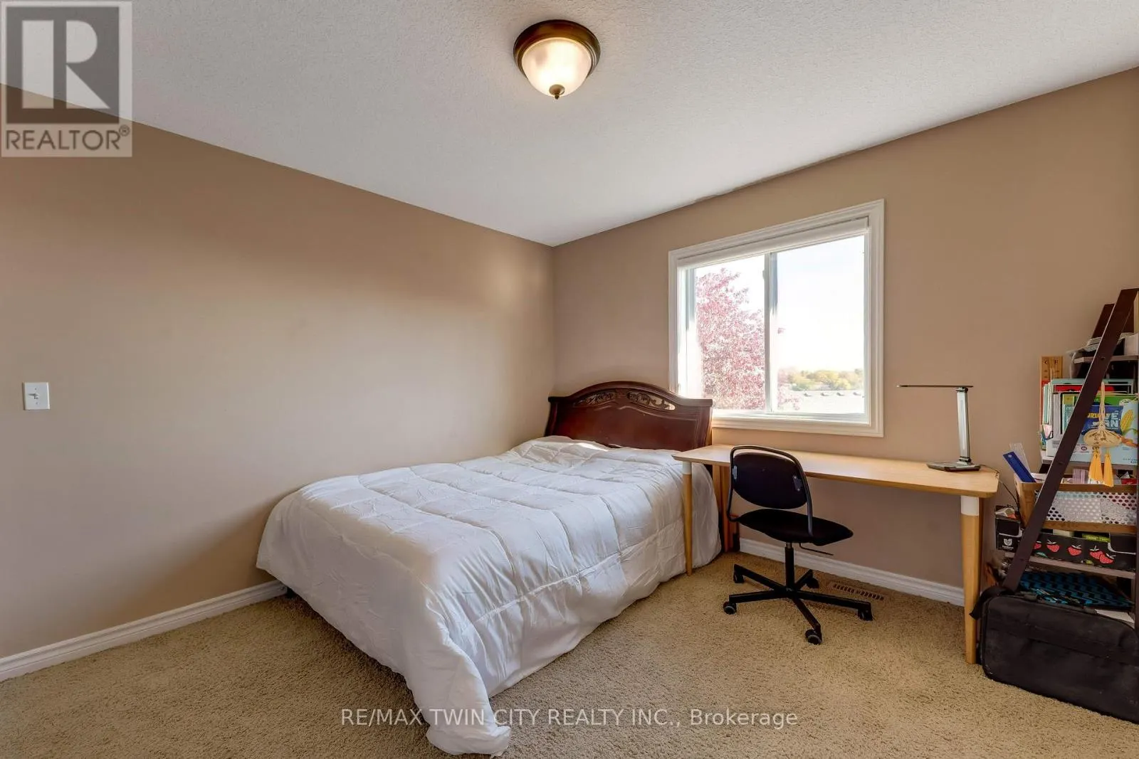 639 CRAWFORD CRESCENT