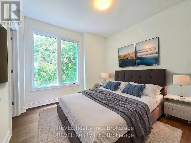 2 - 15 LAKE STREET #2