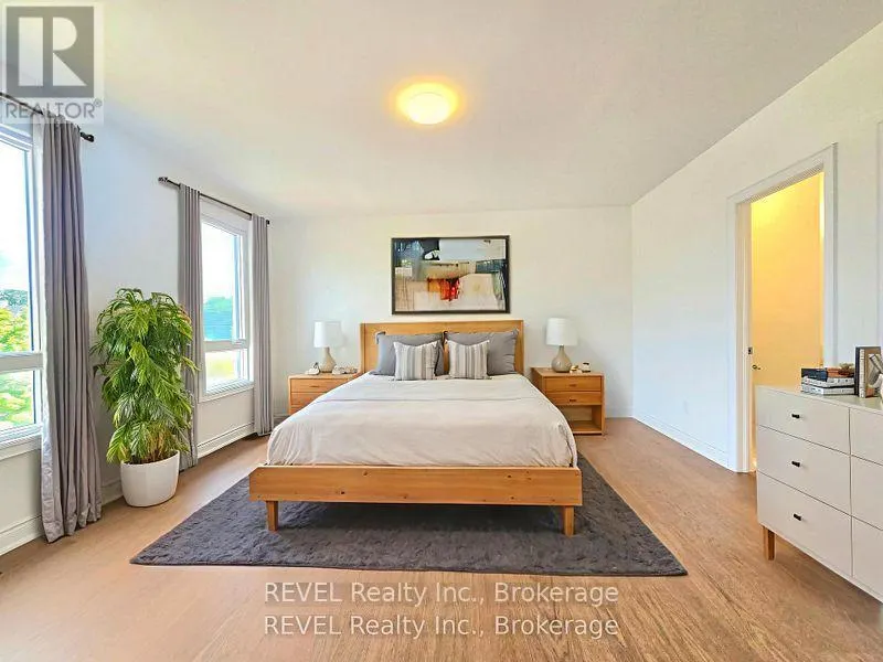 2 - 15 LAKE STREET #2