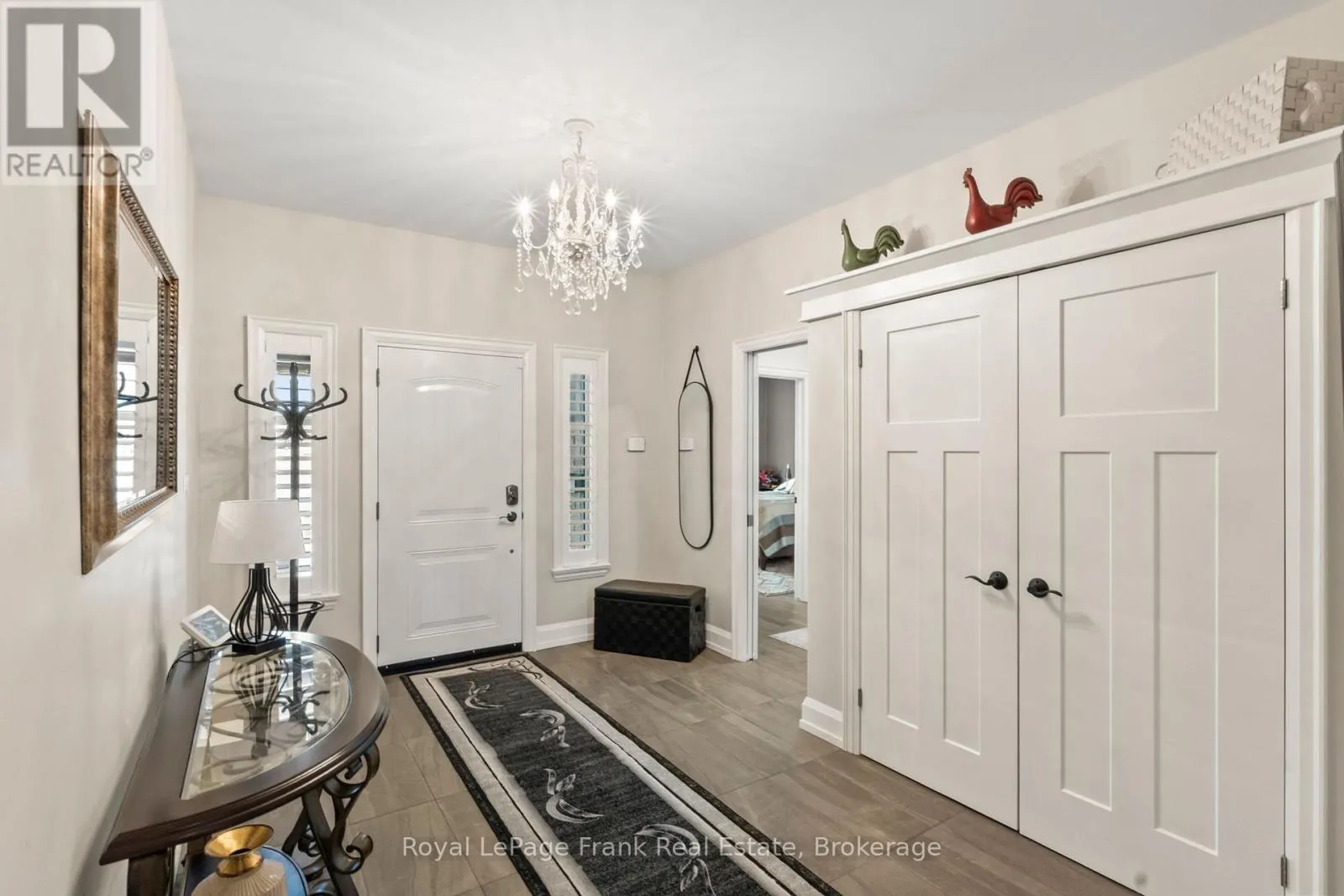 864 BURNHAM STREET