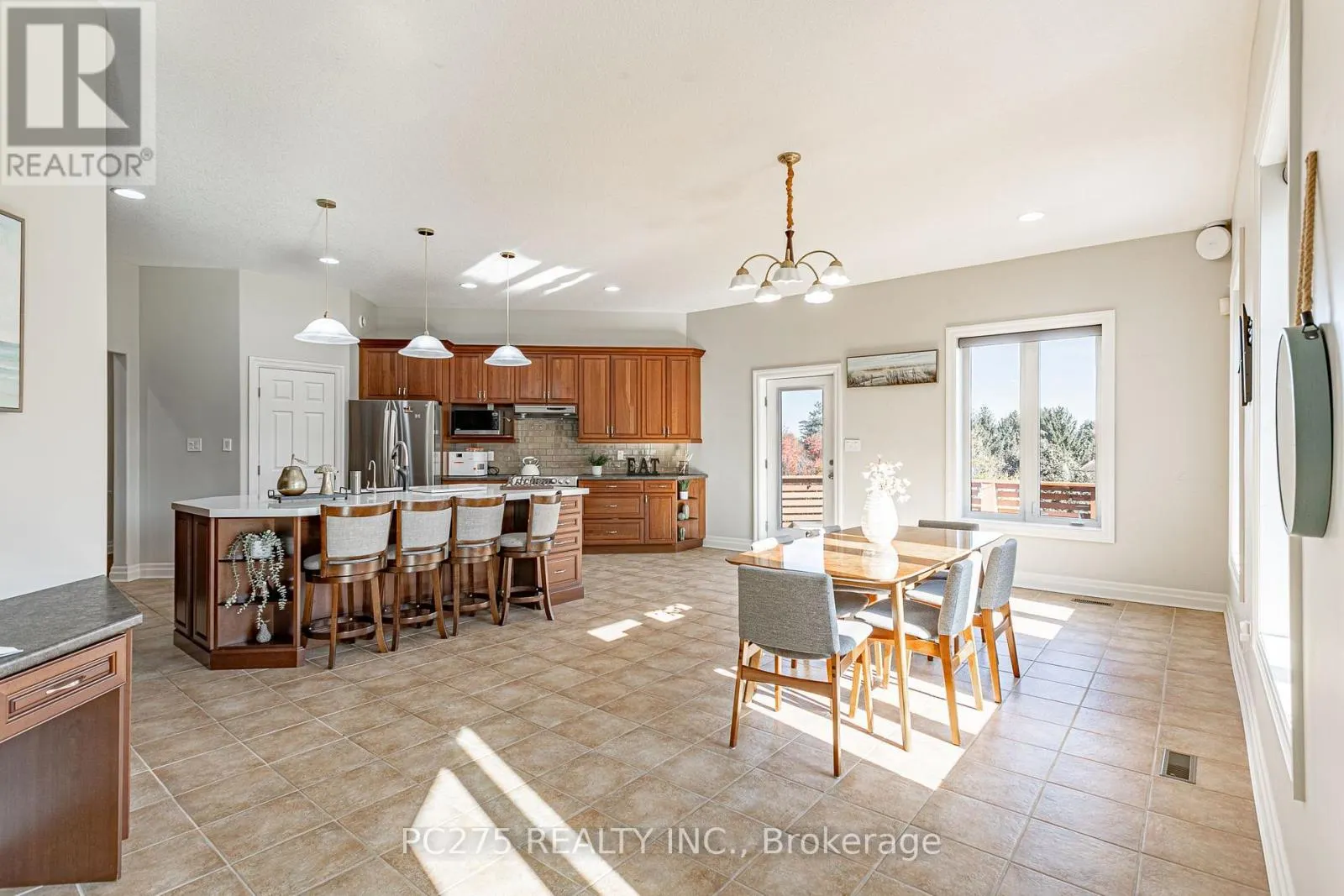 2 - 505 JARVIS STREET #2