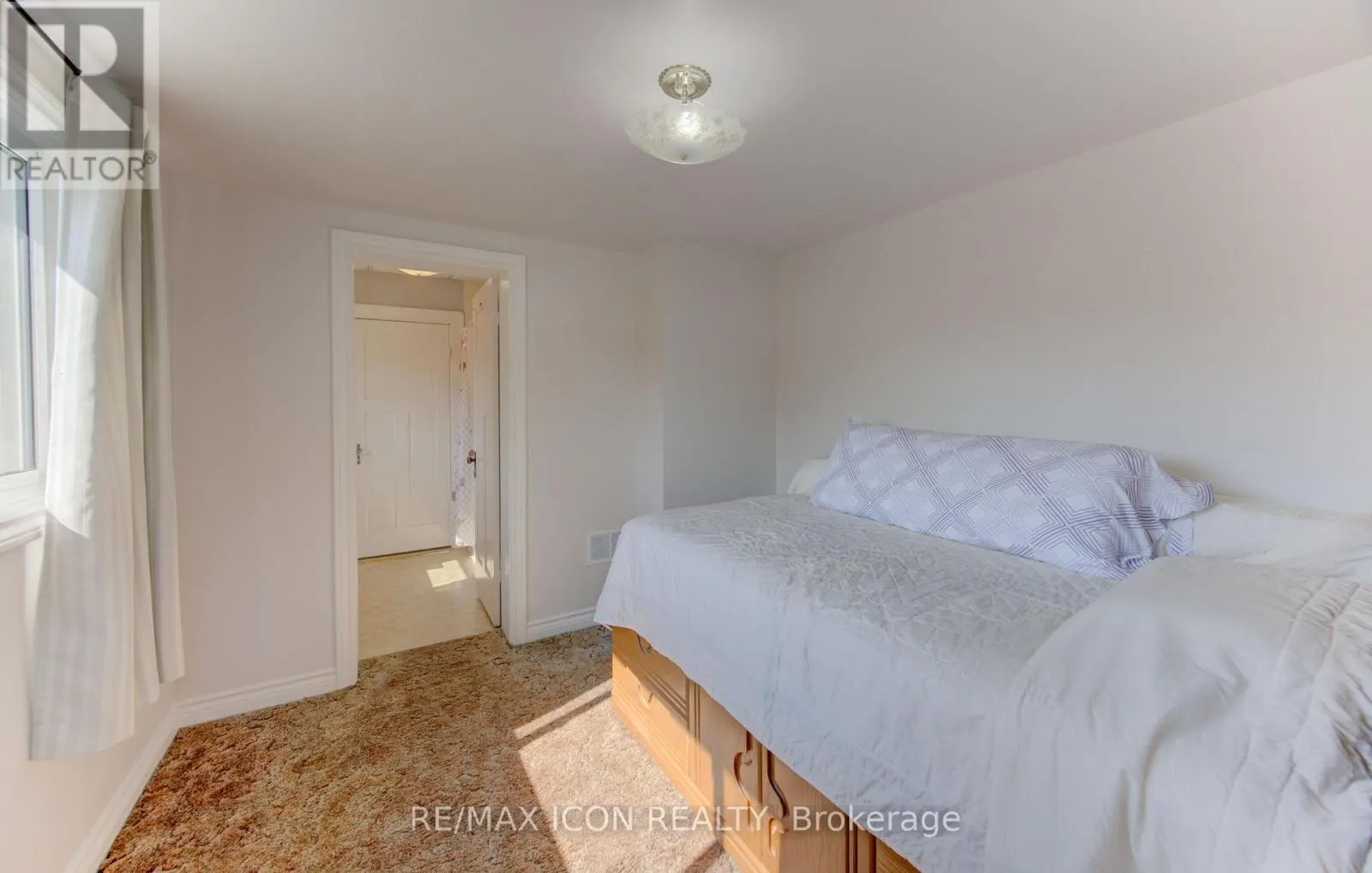 224 WEBER STREET E