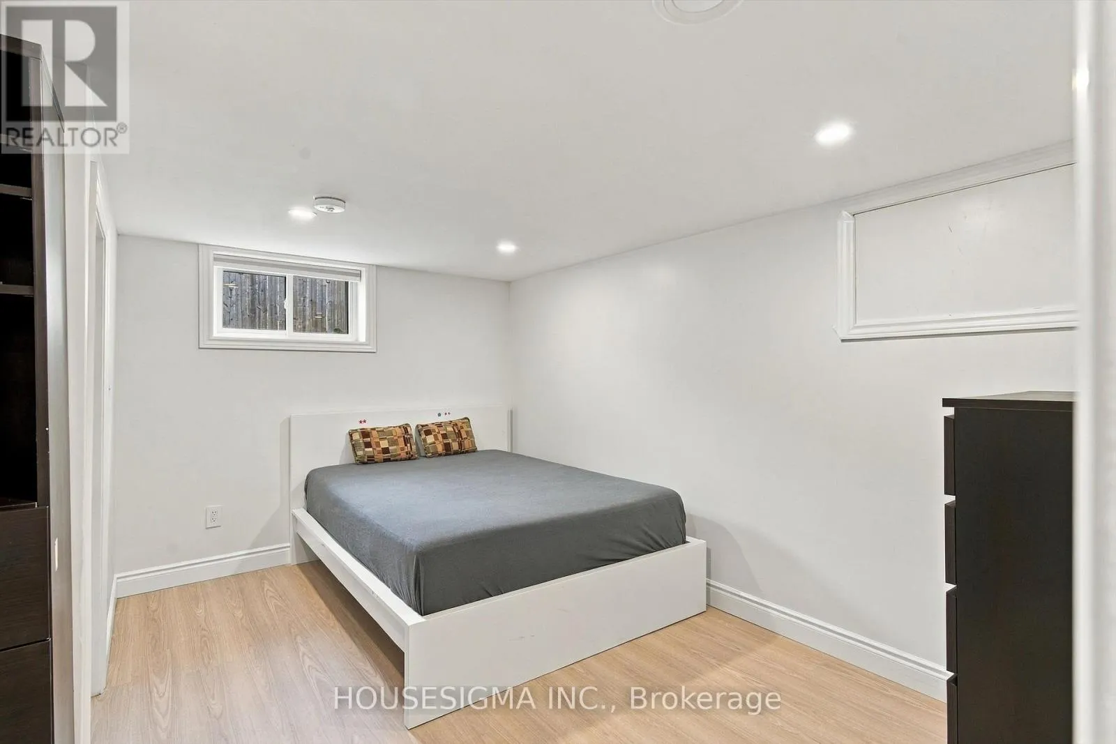 BASEMENT - 36 ELSE STREET