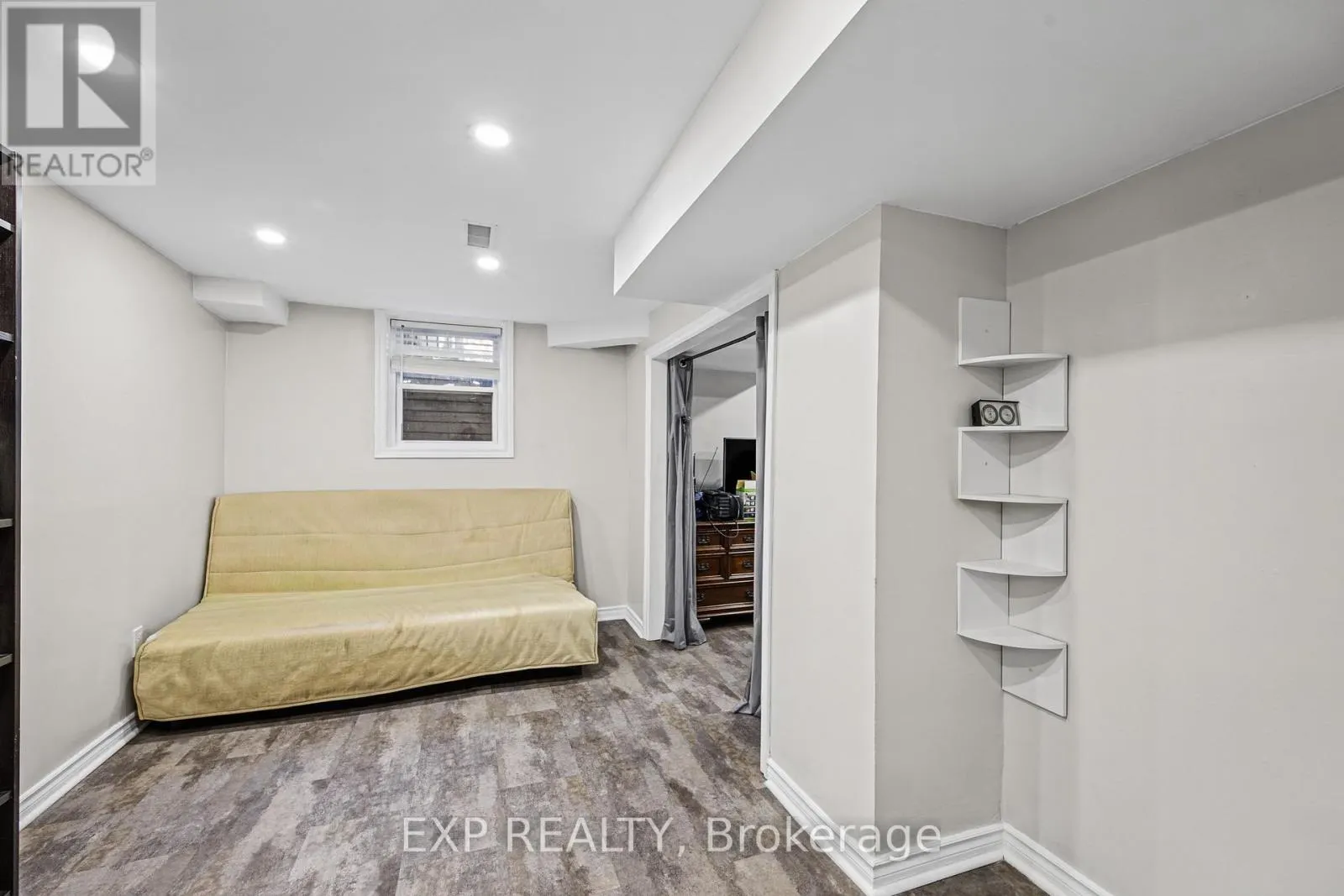 1677 LACOMBE DRIVE
