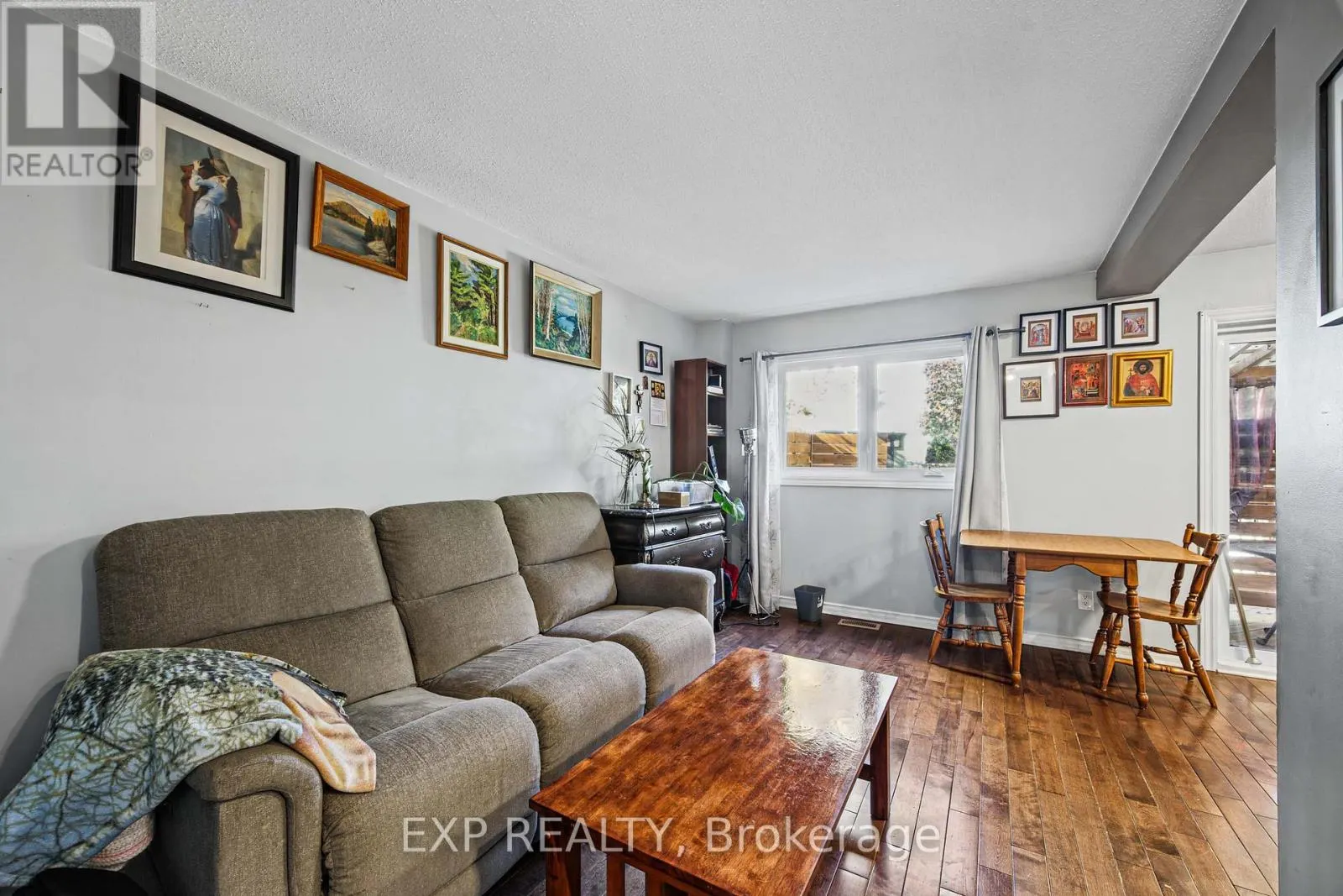 1677 LACOMBE DRIVE