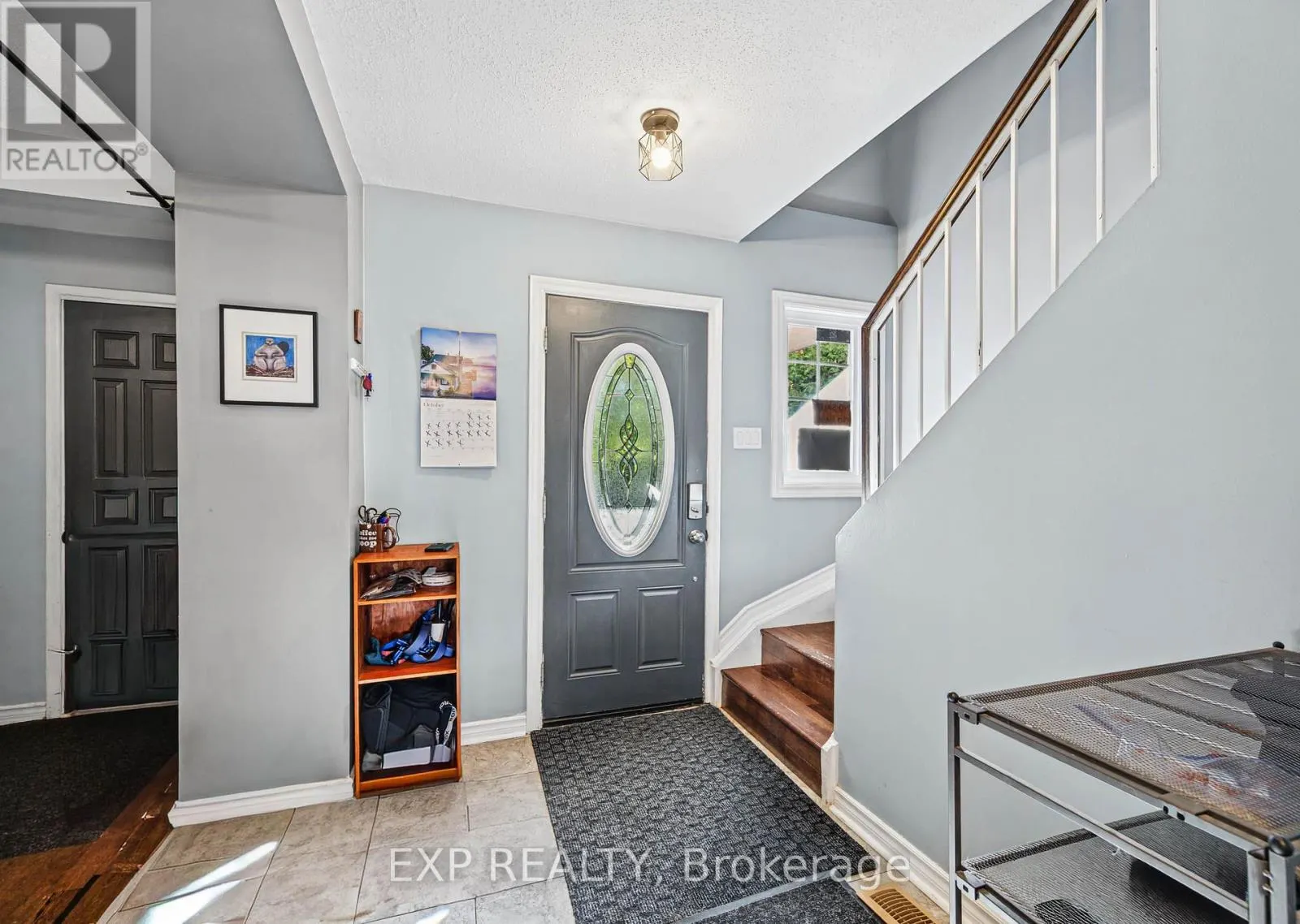 1677 LACOMBE DRIVE