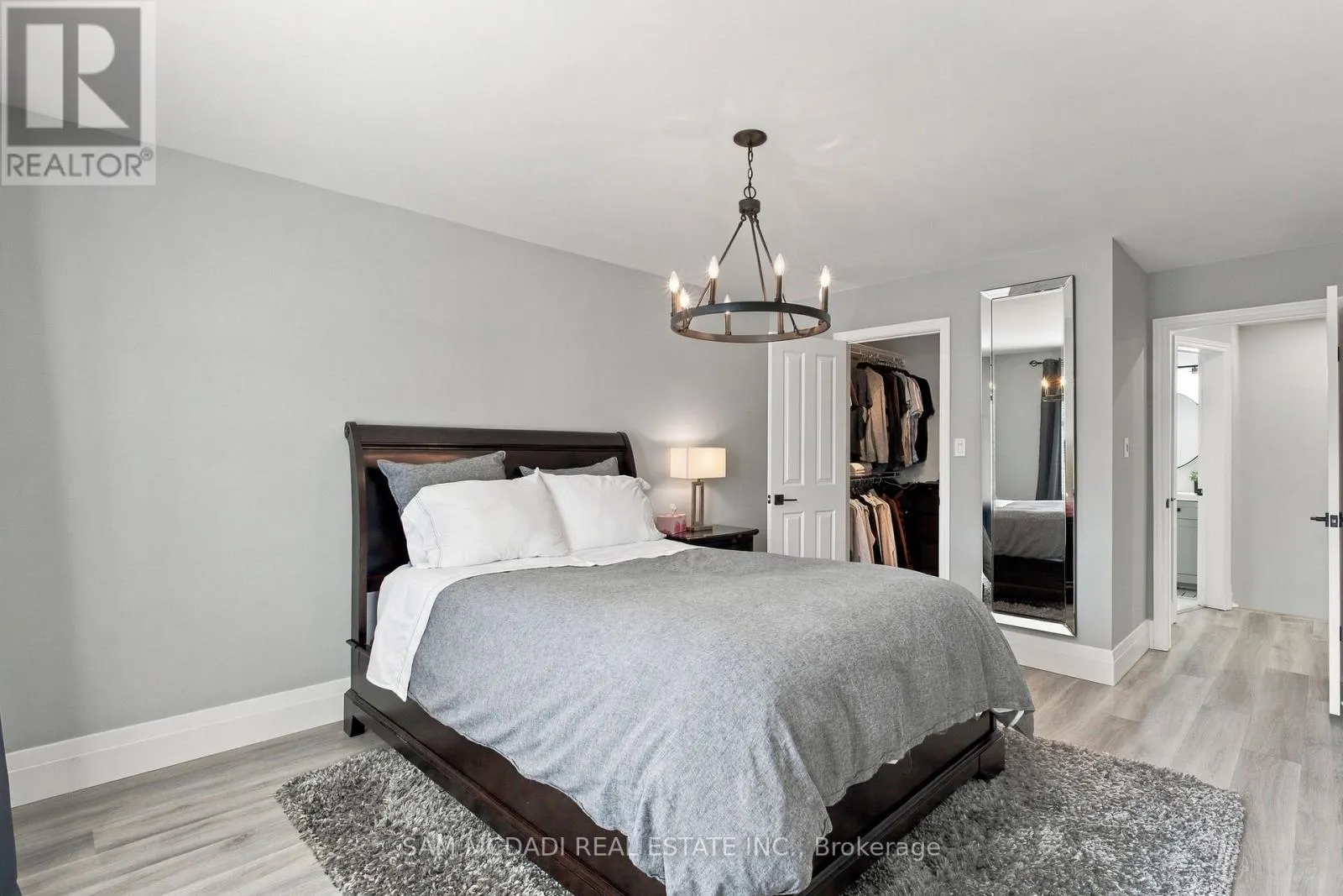 23 - 337 BEACH BOULEVARD