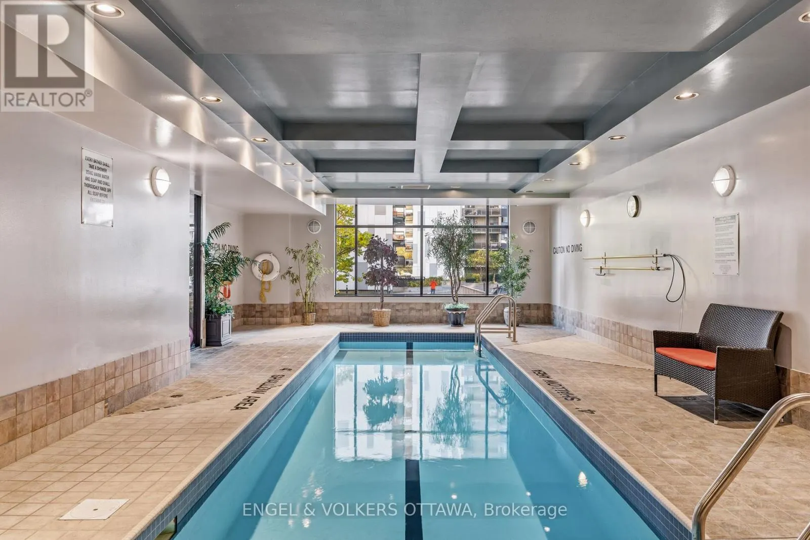 406 - 570 LAURIER AVENUE