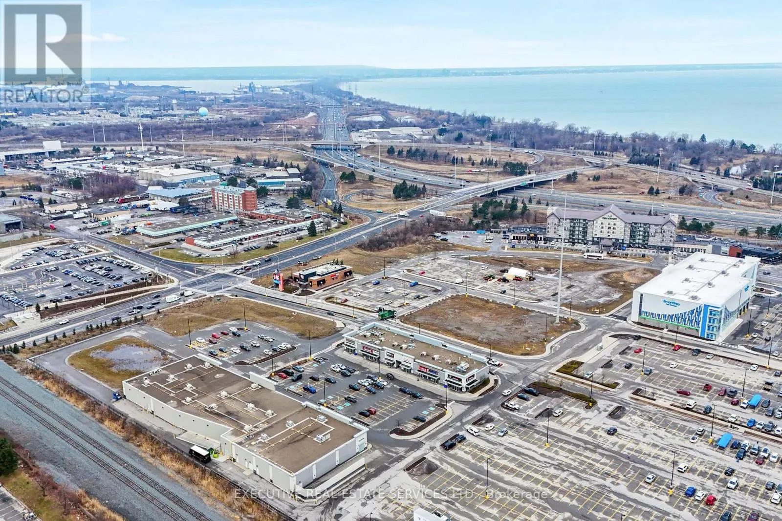 101 - 516 CENTENNIAL PARKWAY