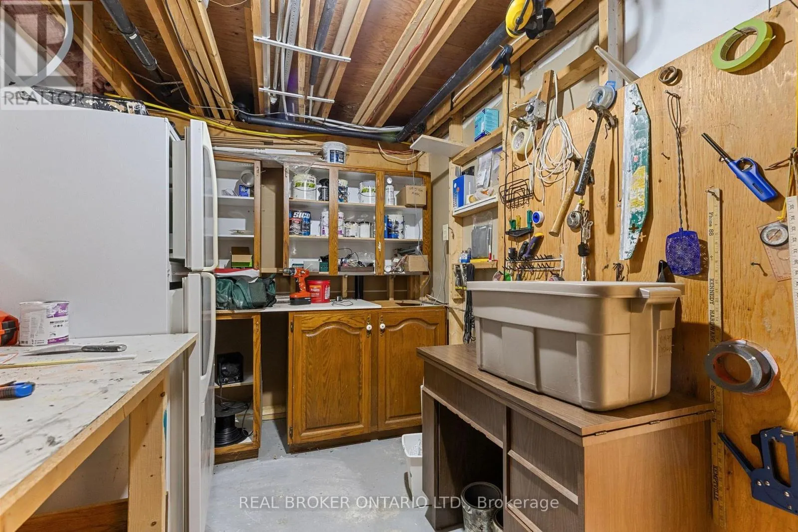 316 CLOTHIER STREET W