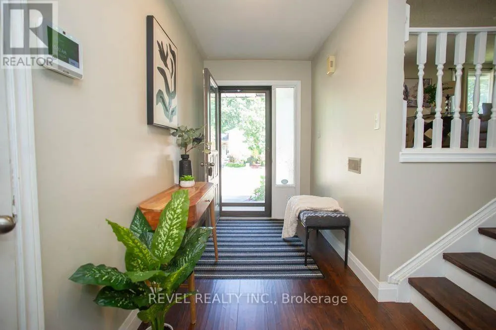 27 MYRTLEVILLE DRIVE