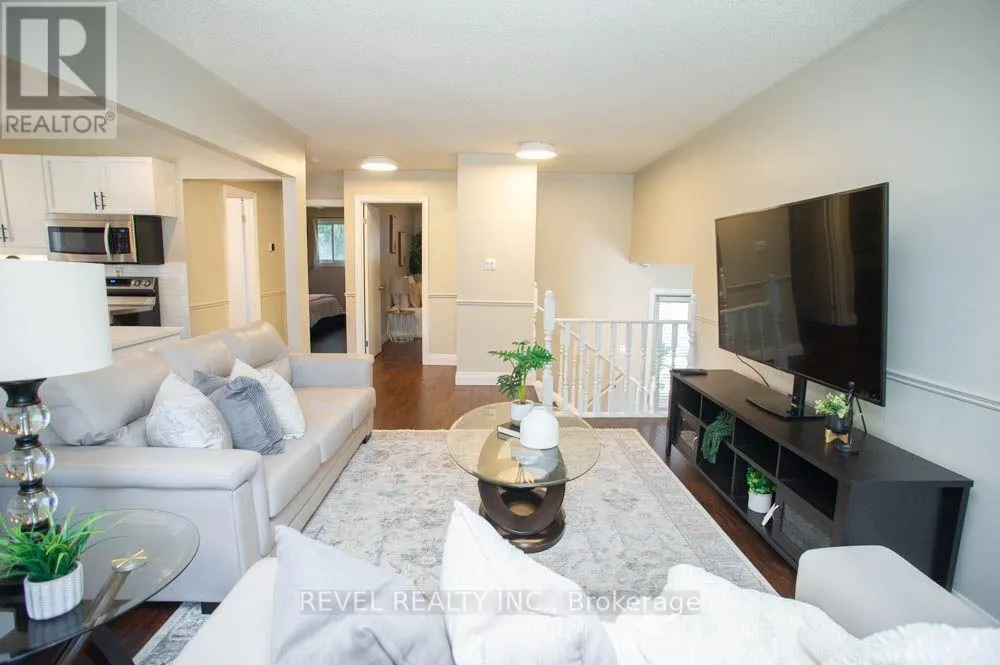 27 MYRTLEVILLE DRIVE