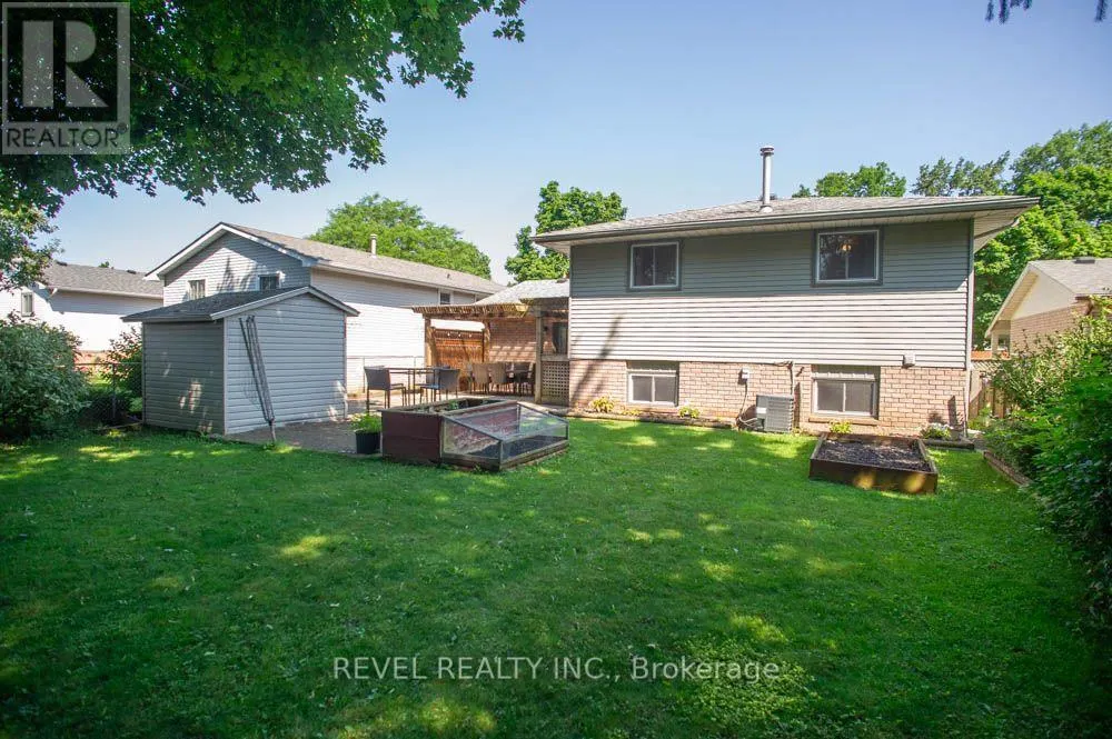27 MYRTLEVILLE DRIVE