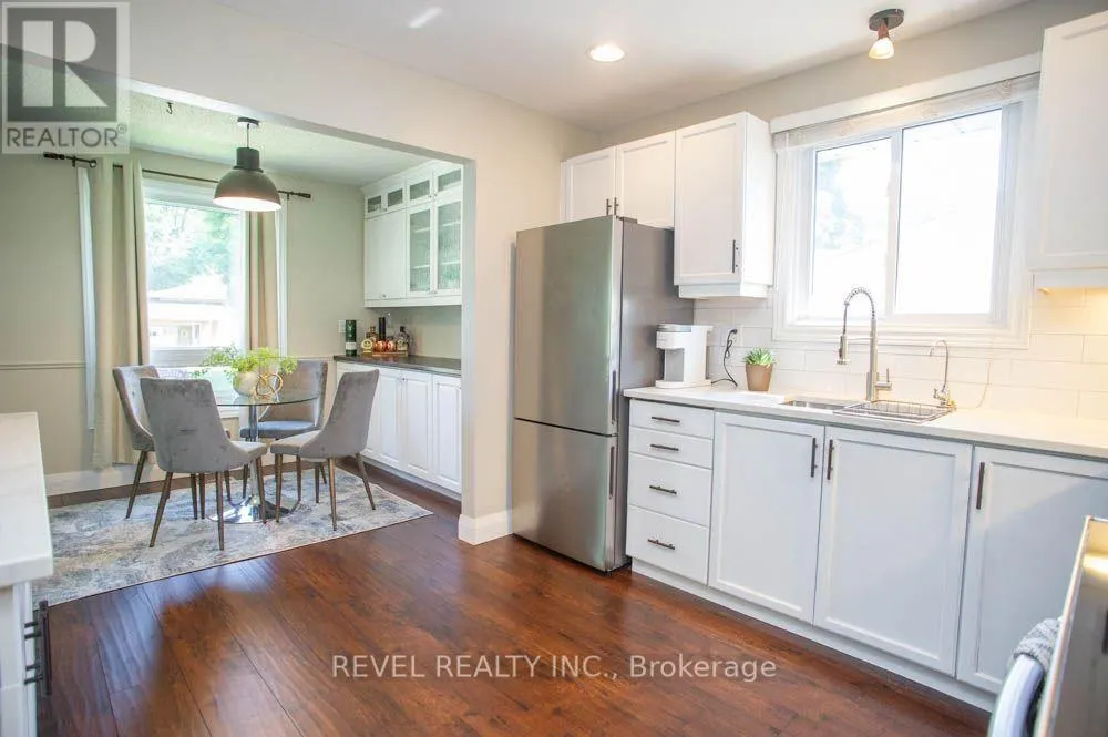 27 MYRTLEVILLE DRIVE