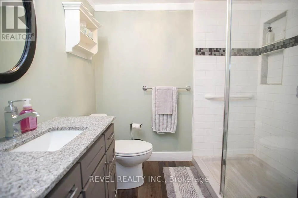 27 MYRTLEVILLE DRIVE