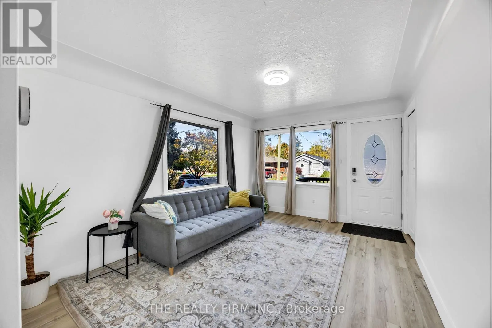 119 EMERY STREET W