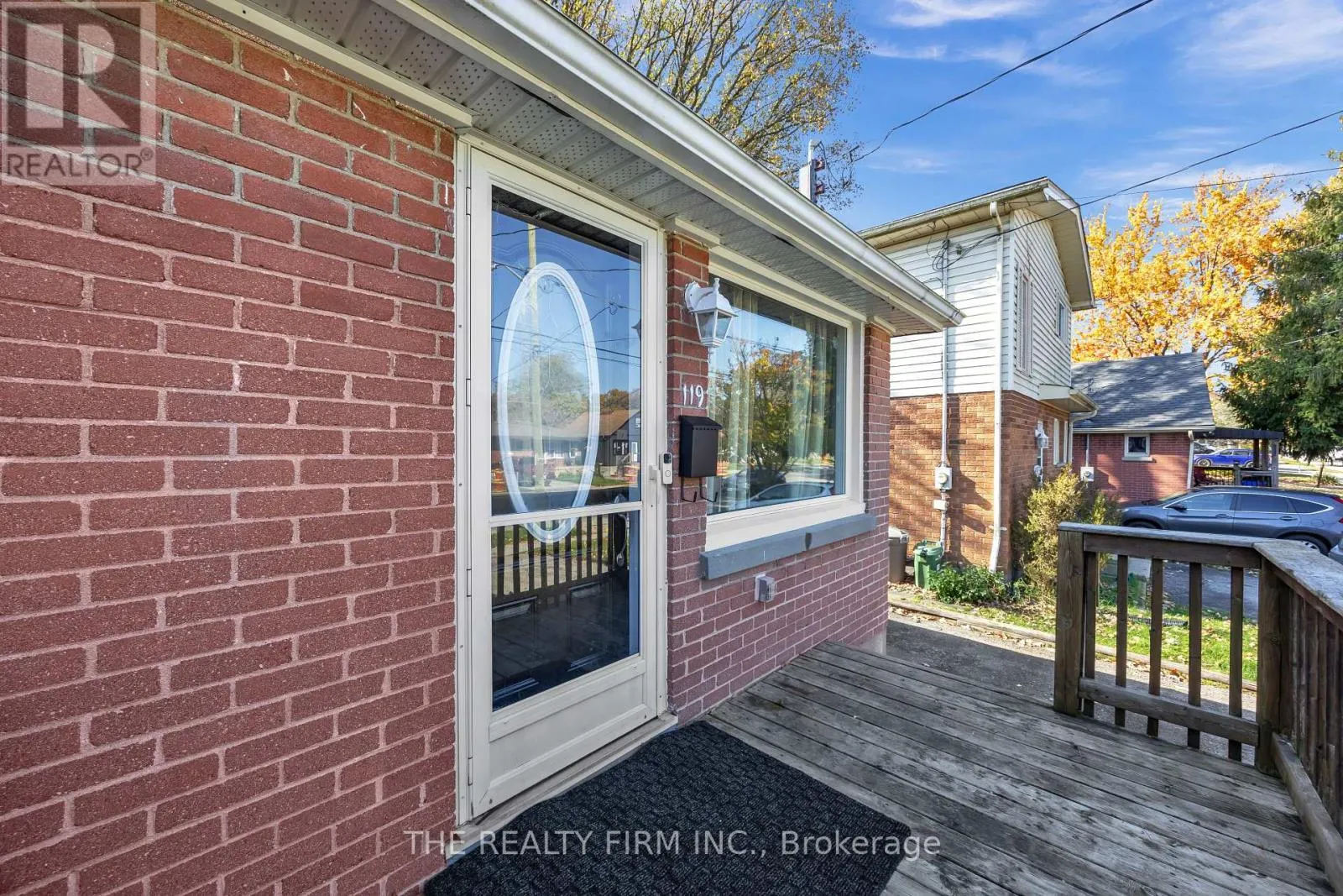 119 EMERY STREET W