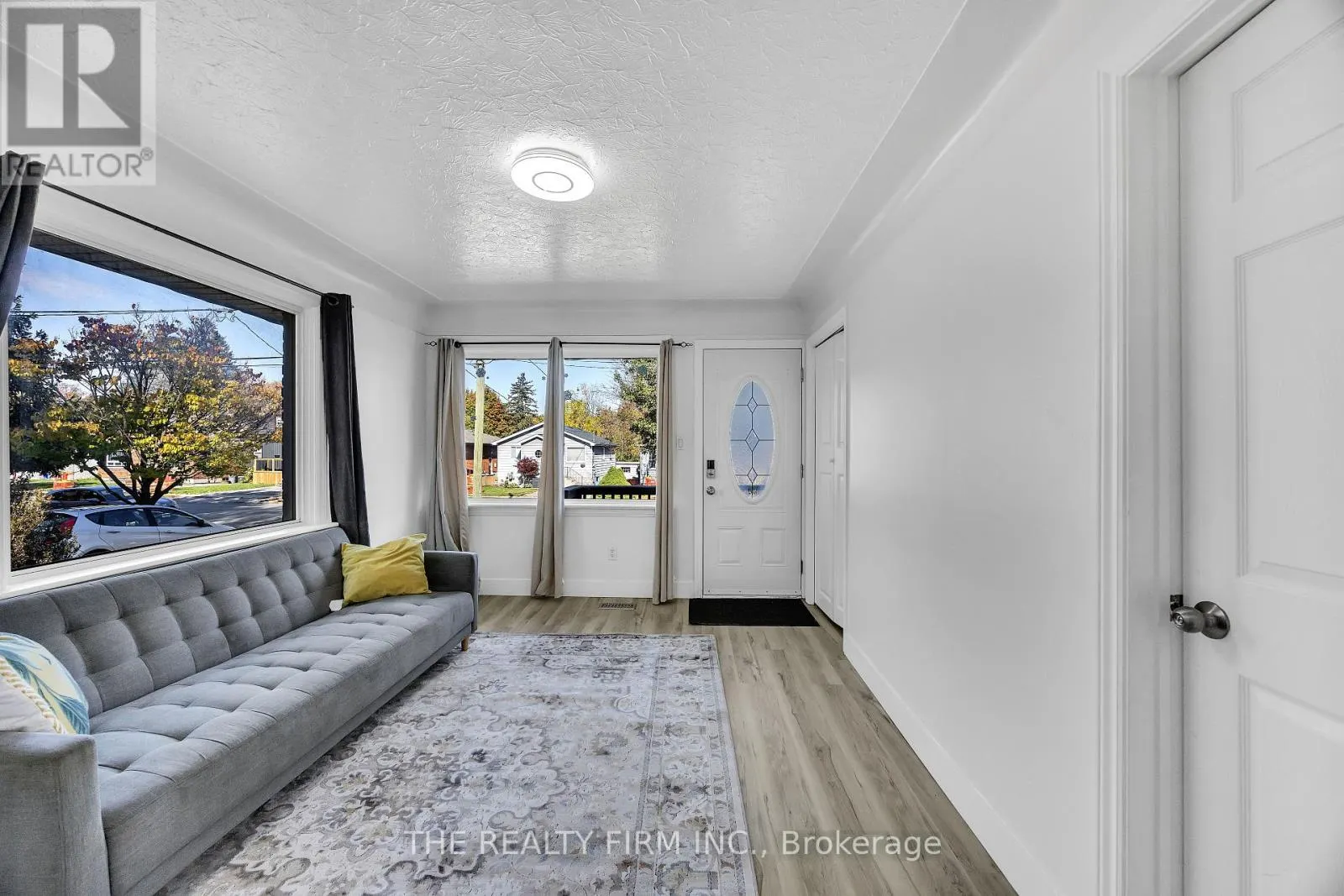 119 EMERY STREET W