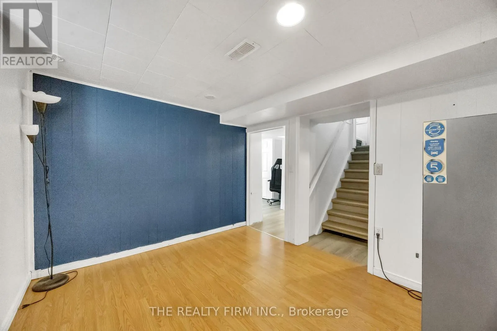 119 EMERY STREET W