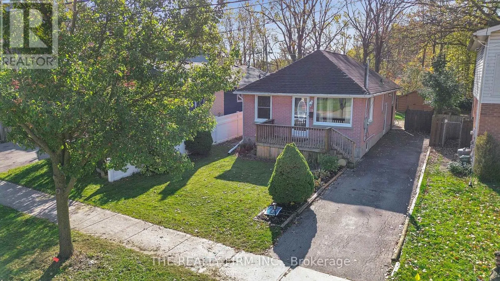 119 EMERY STREET W