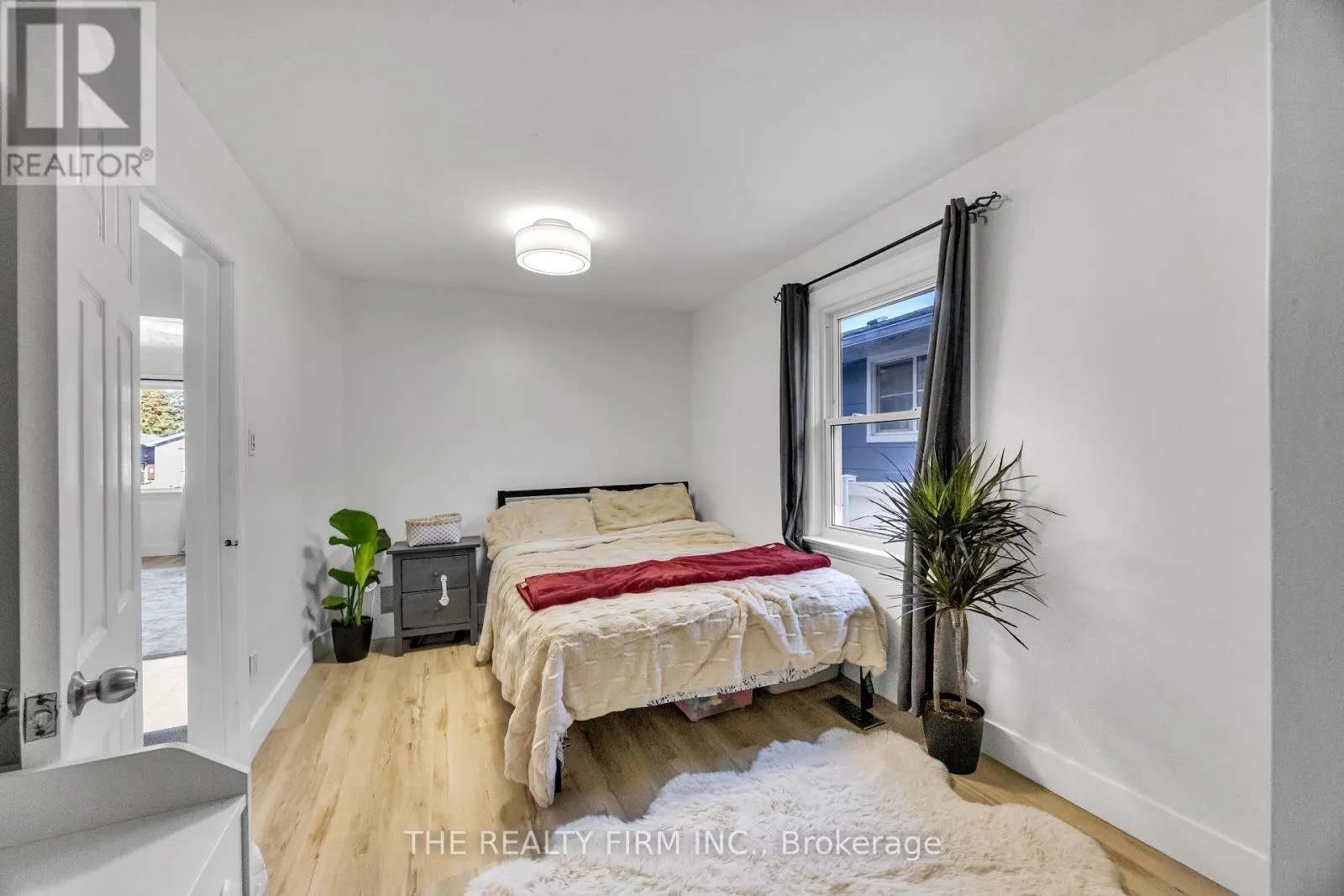 119 EMERY STREET W