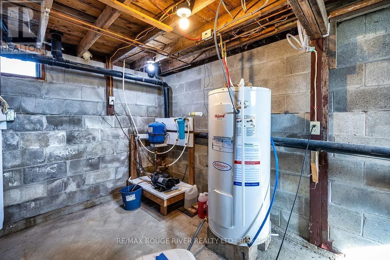 315 SWINBURNE LANE