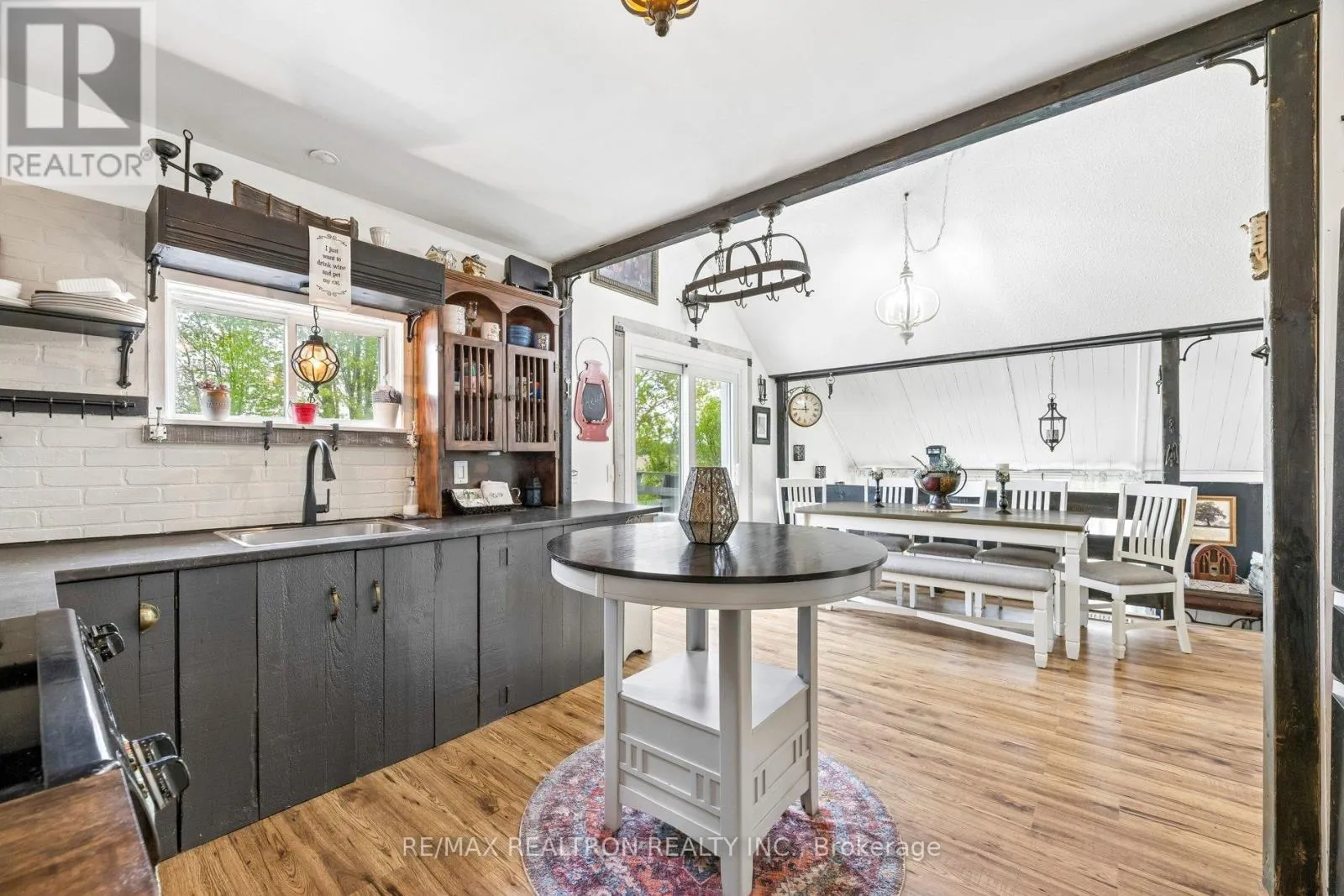 152 SETTLERS ROAD
