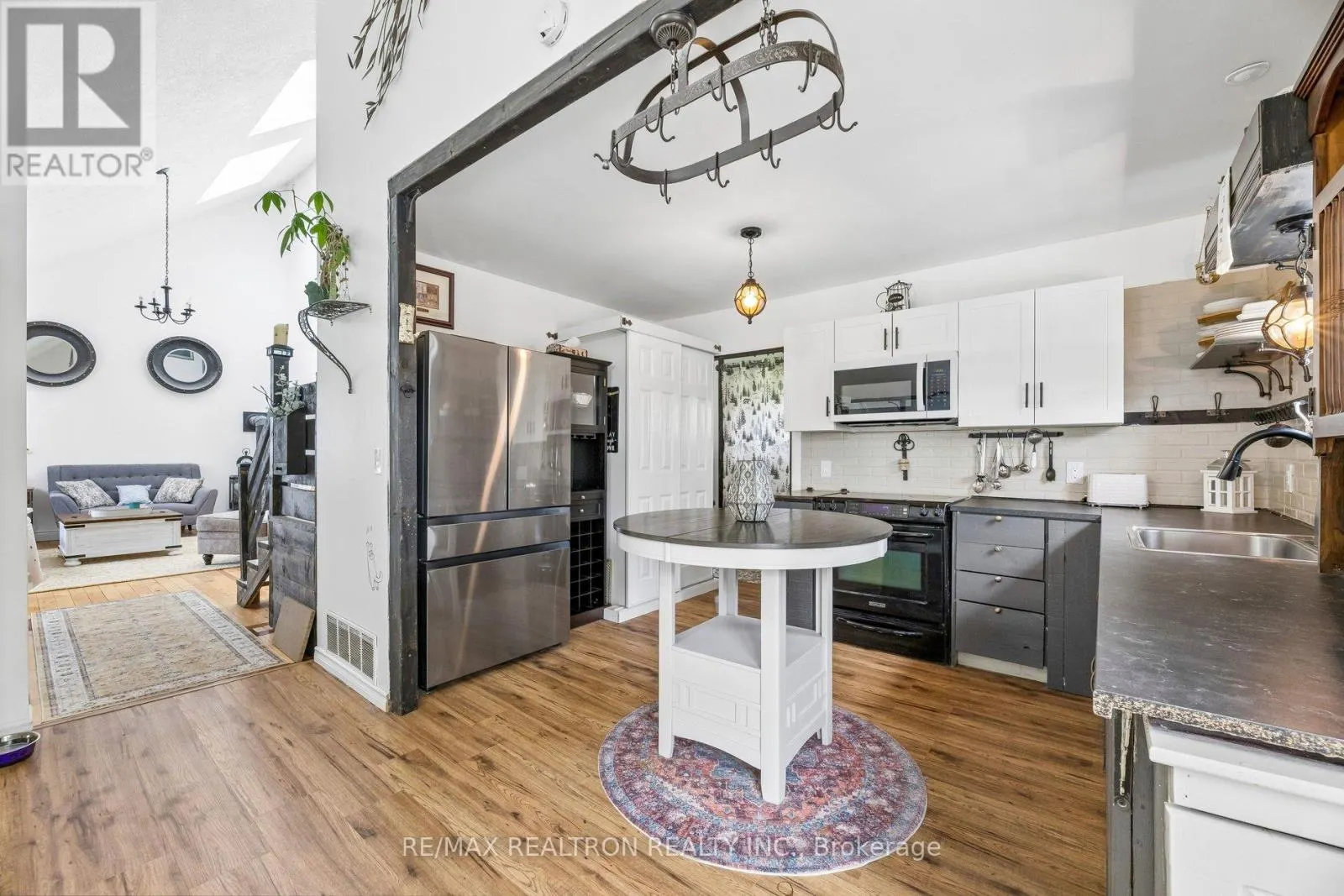 152 SETTLERS ROAD