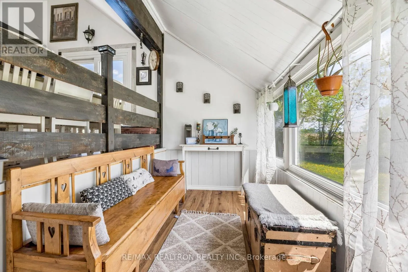 152 SETTLERS ROAD