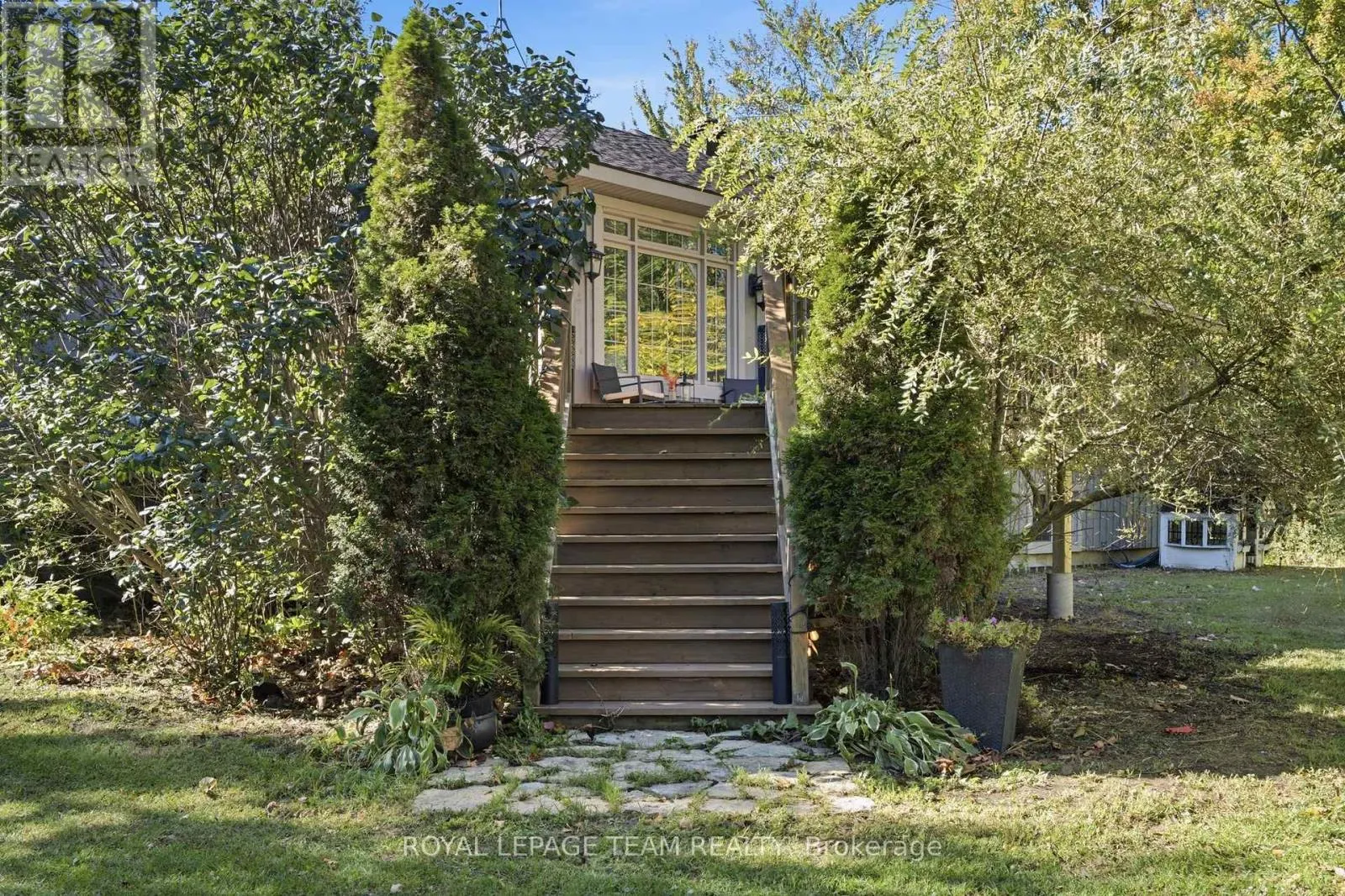 60 KIMBERLY AVENUE