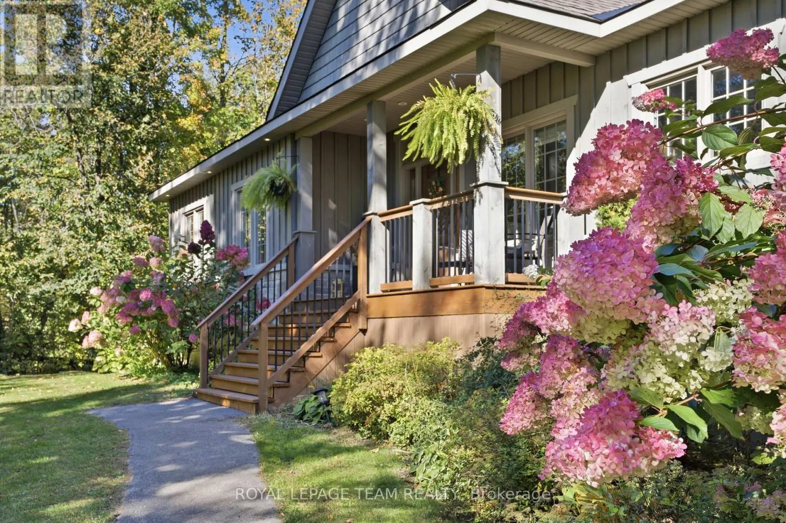 60 KIMBERLY AVENUE