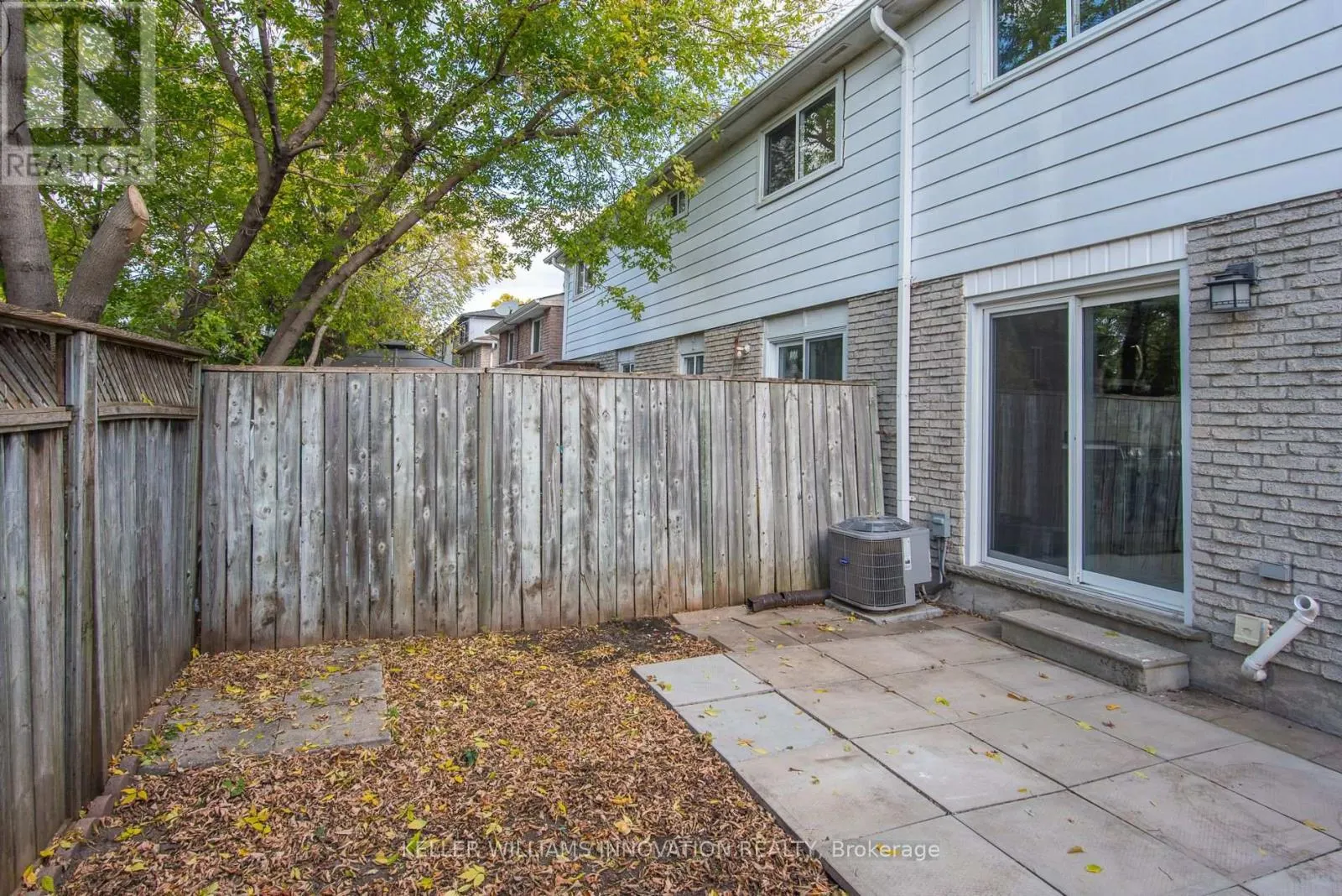 530 PARKVIEW CRESCENT