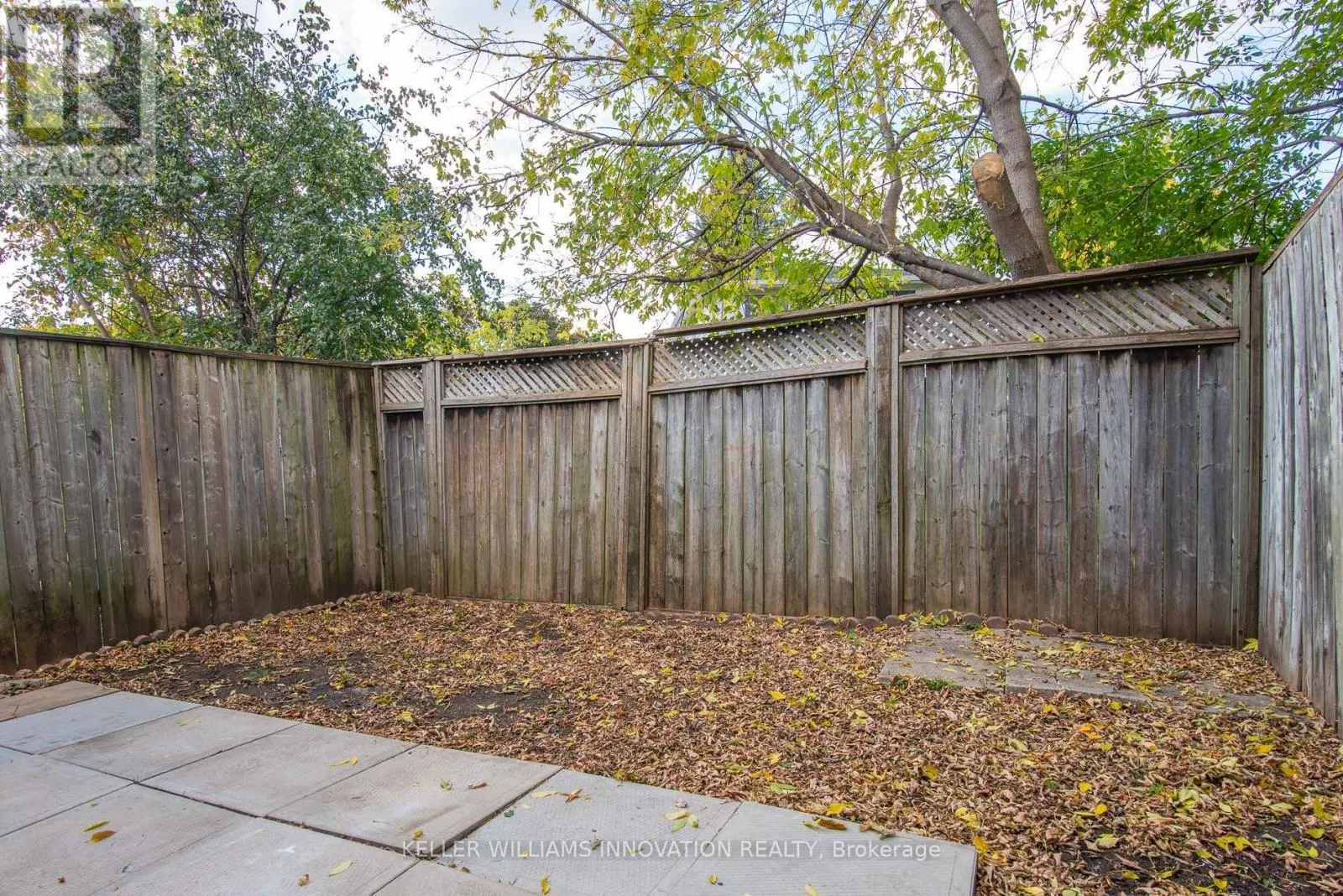 530 PARKVIEW CRESCENT